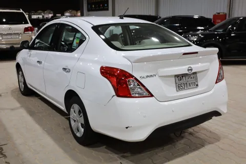 Nissan Sunny 2019