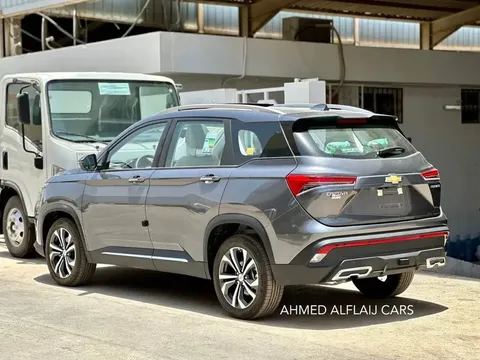 Discover undefined undefined Exterior Interior Images.Find all aspects and details of cars.