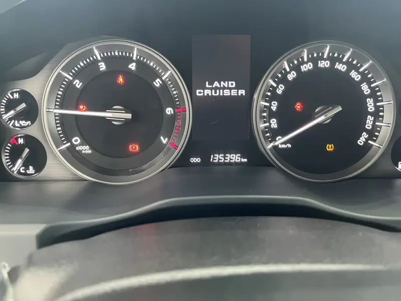 Toyota Land Cruiser Wagon 2021
