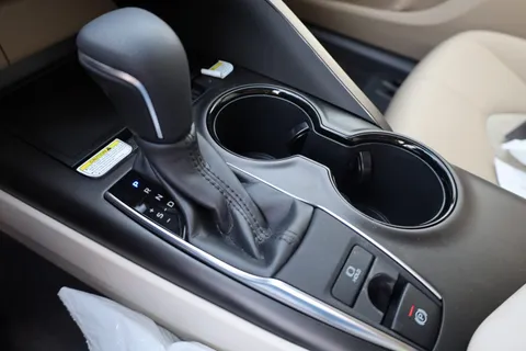 New Toyota Camry 2.5L GLE 212 HP 2023