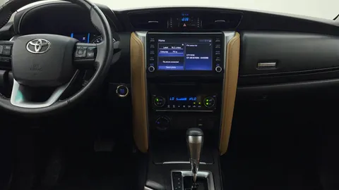Toyota Fortuner 2023