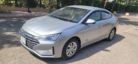 Hyundai Elantra 2020