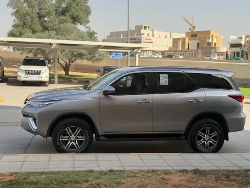 Discover undefined undefined Exterior Interior Images.Find all aspects and details of cars.