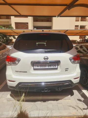 Nissan Pathfinder SV 4WD 2014