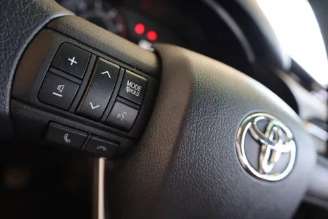 New Toyota Hilux 2.4L GL 2 Double Cab M/T 4x4 2023