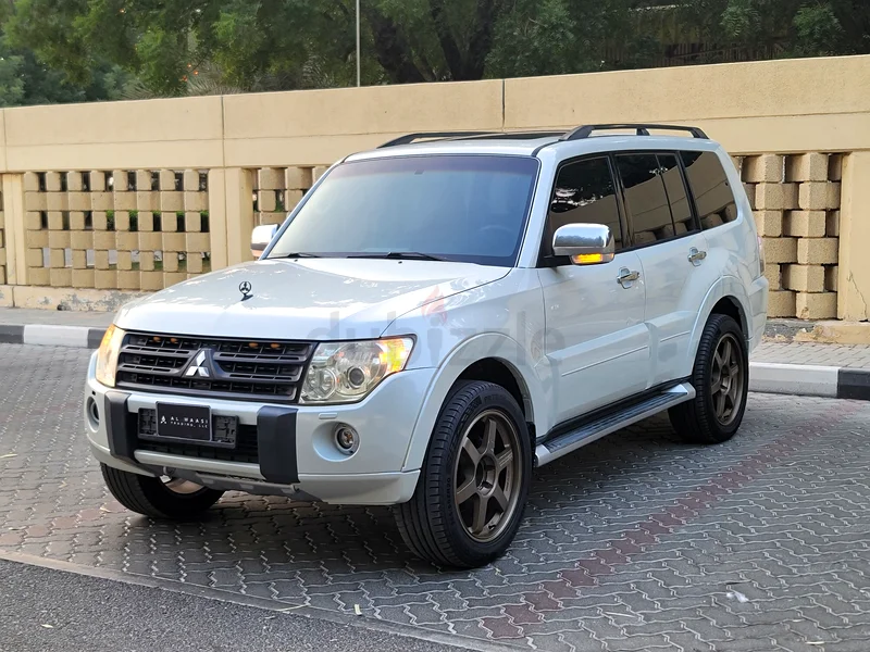 Mitsubishi Pajero 2010