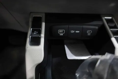 Discover undefined undefined Exterior Interior Images.Find all aspects and details of cars.