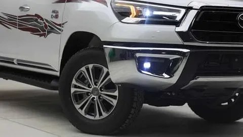 Discover undefined undefined Exterior Interior Images.Find all aspects and details of cars.
