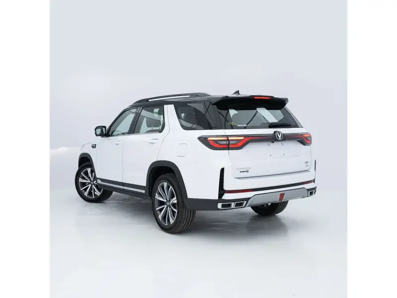Discover undefined undefined Exterior Interior Images.Find all aspects and details of cars.