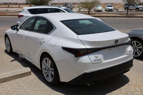 New Lexus IS 300 2022