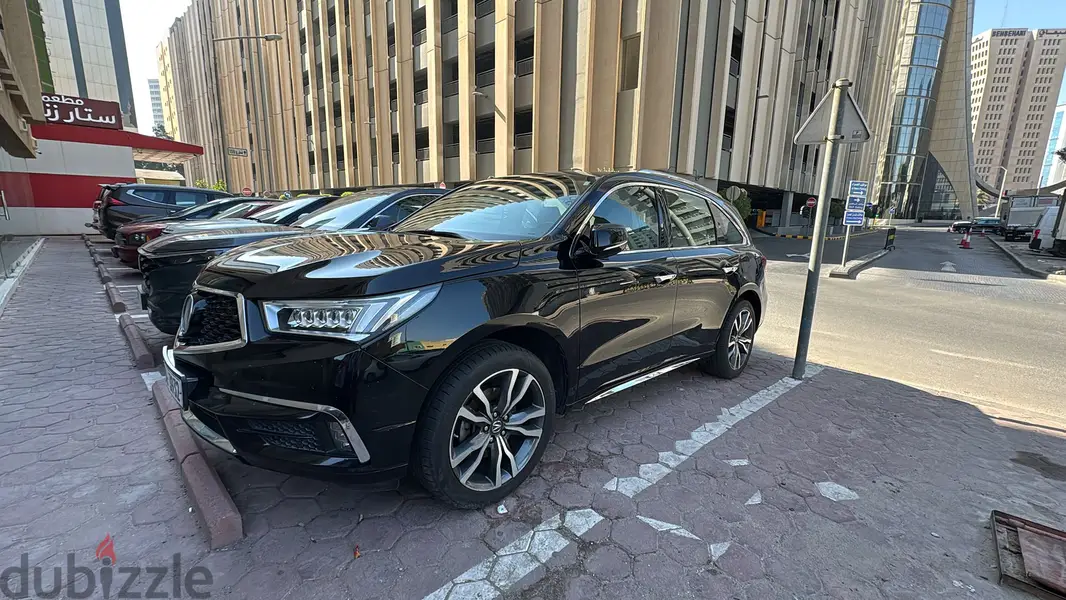 أكيورا MDX 2019