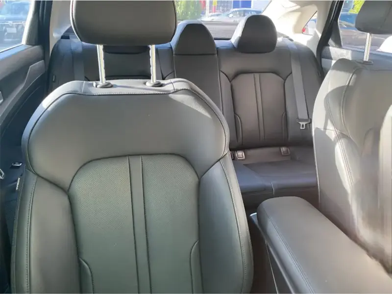 Discover undefined undefined Exterior Interior Images.Find all aspects and details of cars.