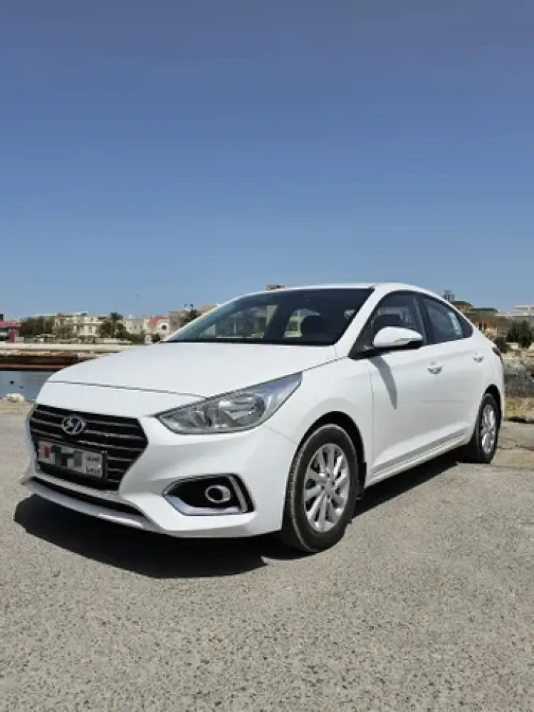 hyundai hyundai-accent image Hyundai Accent 1.6L 2019
