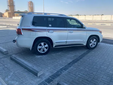 Toyota Land Cruiser 2012