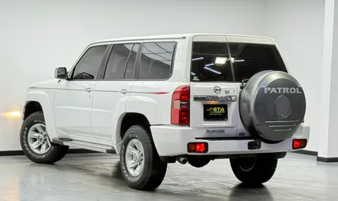Nissan Patrol Safari 4.8L A/T 2022
