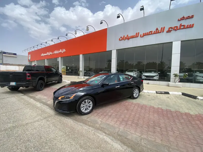 Discover undefined undefined Exterior Interior Images.Find all aspects and details of cars.