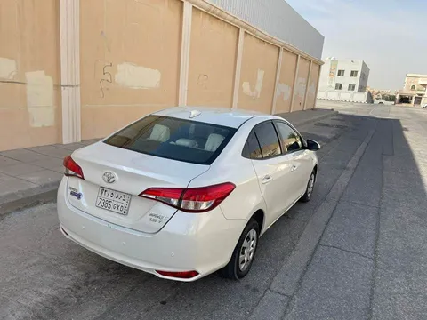 Discover undefined undefined Exterior Interior Images.Find all aspects and details of cars.