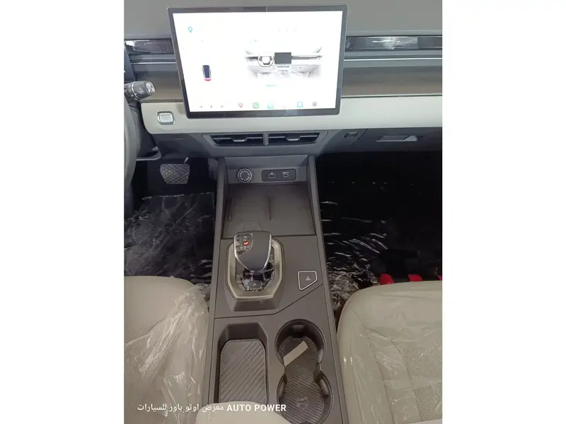 Discover undefined undefined Exterior Interior Images.Find all aspects and details of cars.