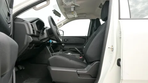 Discover undefined undefined Exterior Interior Images.Find all aspects and details of cars.