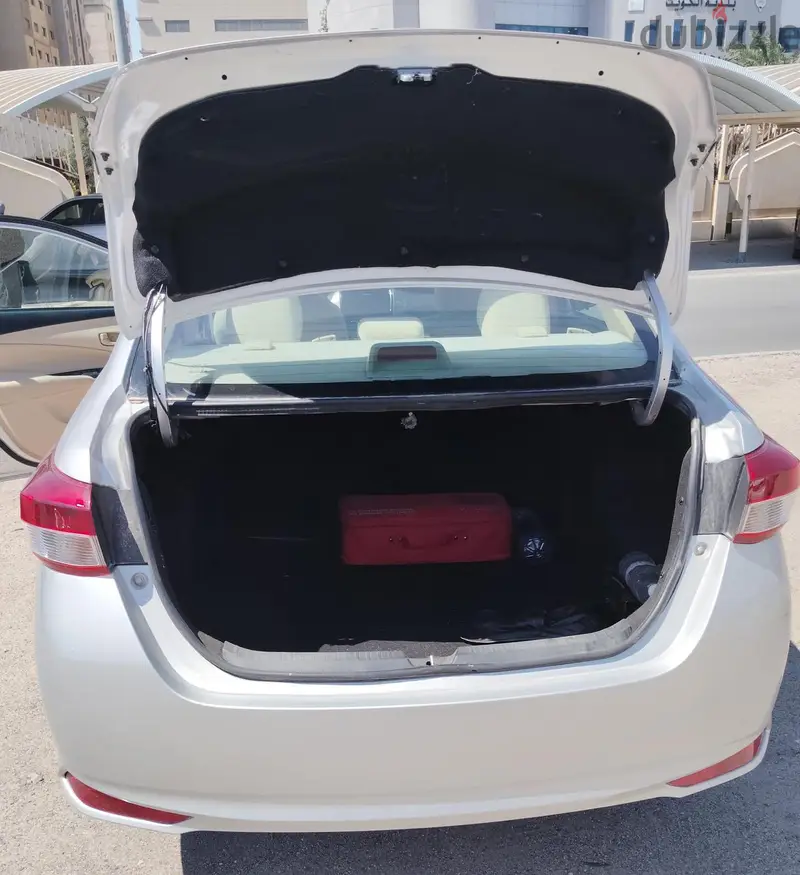 تويوتا يارس 2021