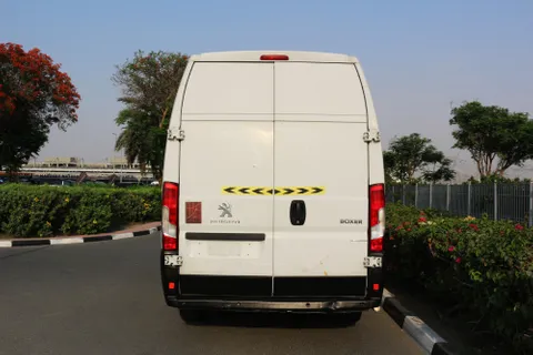 Peugeot Boxer 2.2L Diesel (L4H3) 2022