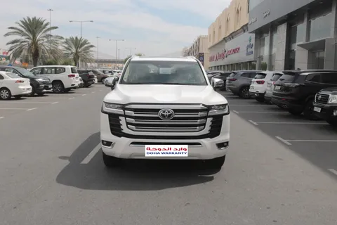 Discover undefined undefined Exterior Interior Images.Find all aspects and details of cars.