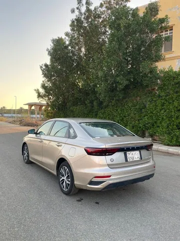 Geely Emgrand 2023