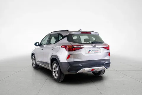 Discover undefined undefined Exterior Interior Images.Find all aspects and details of cars.