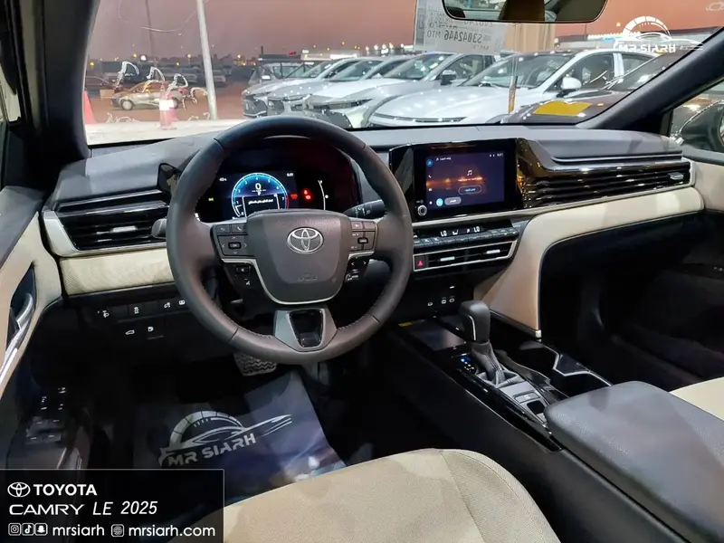 Toyota Camry 2025