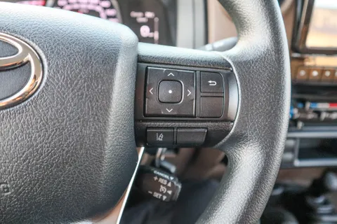 Toyota Land Cruiser 4.0L Hardtop 2024