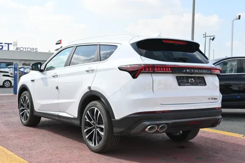 Discover undefined undefined Exterior Interior Images.Find all aspects and details of cars.