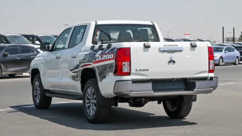Discover undefined undefined Exterior Interior Images.Find all aspects and details of cars.