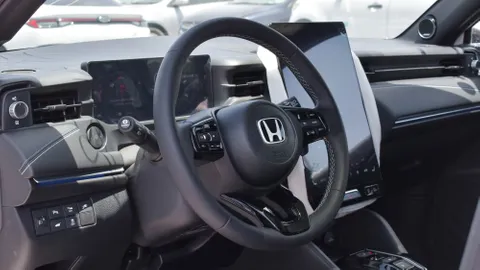 Discover undefined undefined Exterior Interior Images.Find all aspects and details of cars.