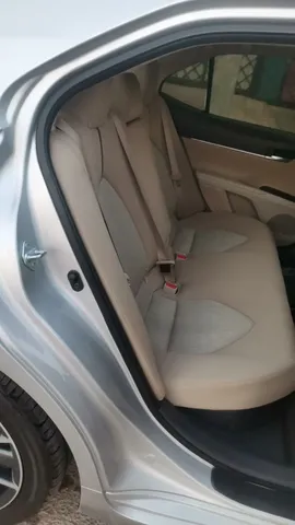 Toyota Camry  2.4 Hybrid XLE 2022