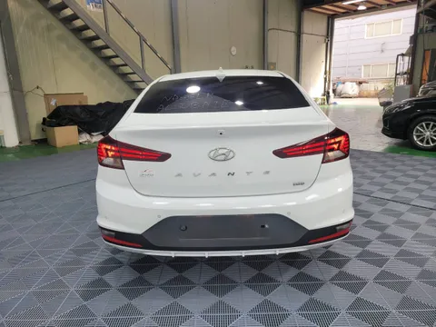 Discover undefined undefined Exterior Interior Images.Find all aspects and details of cars.