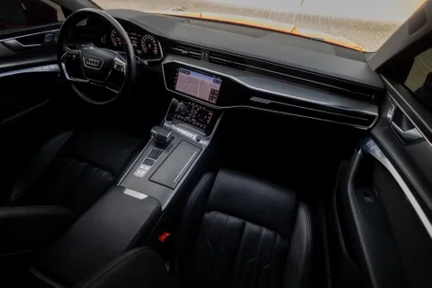 Discover undefined undefined Exterior Interior Images.Find all aspects and details of cars.