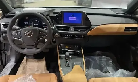 Discover undefined undefined Exterior Interior Images.Find all aspects and details of cars.