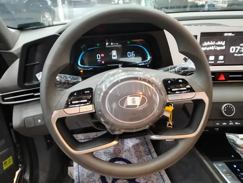 New Hyundai Elantra 2.0L GLS 2025