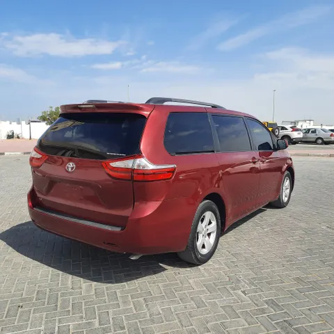 Toyota Sienna 2016