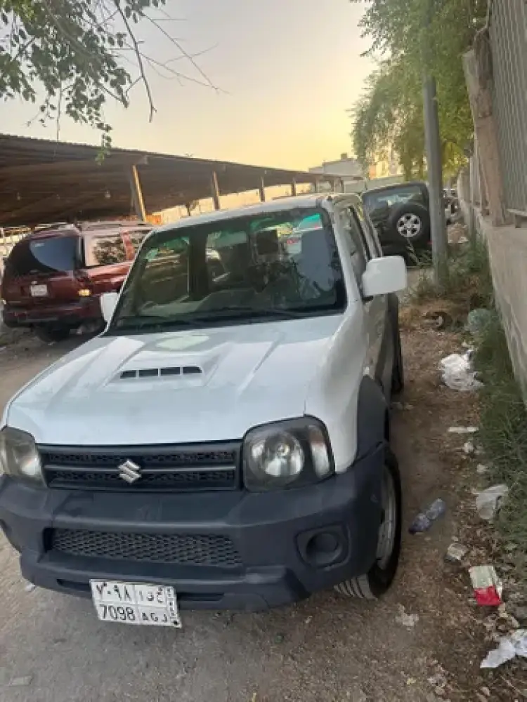 suzuki suzuki-jimny image Suzuki Jimny 2014