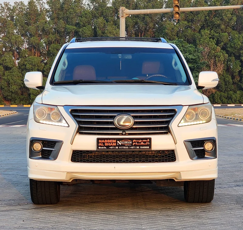 لكزس LX 2012