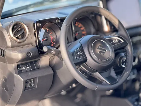 Discover undefined undefined Exterior Interior Images.Find all aspects and details of cars.