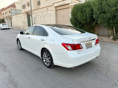 Discover undefined undefined Exterior Interior Images.Find all aspects and details of cars.