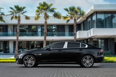 Discover undefined undefined Exterior Interior Images.Find all aspects and details of cars.
