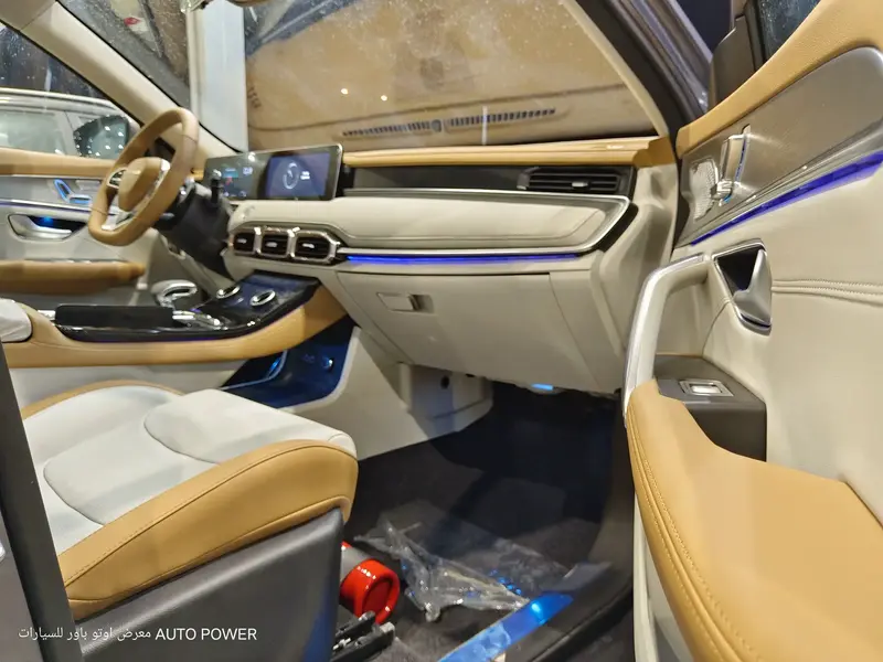 Discover undefined undefined Exterior Interior Images.Find all aspects and details of cars.