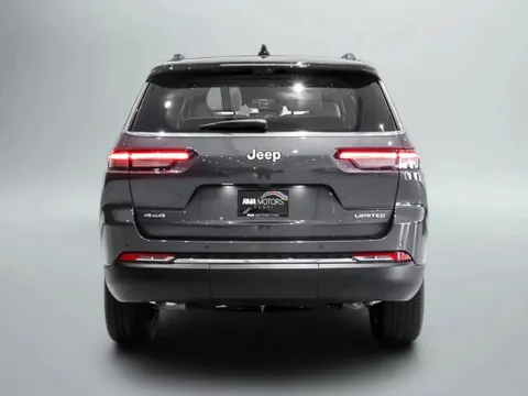 Discover undefined undefined Exterior Interior Images.Find all aspects and details of cars.