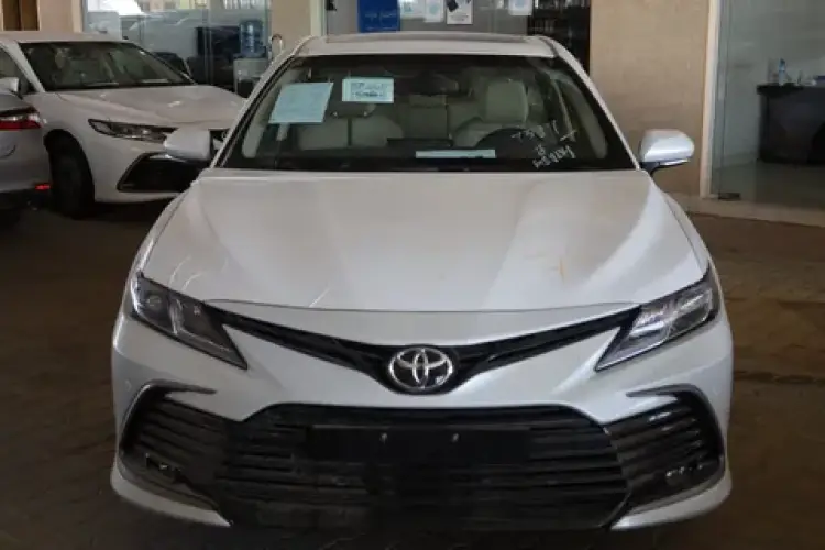 toyota toyota-camry image New Toyota Camry 2.5L GLE 204 HP 2023
