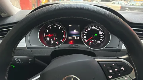 Discover undefined undefined Exterior Interior Images.Find all aspects and details of cars.