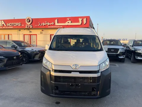 New Toyota Hiace 3.5L high roof commuter (13 seater) 2025