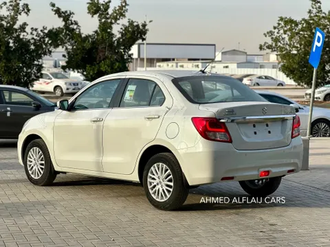Discover undefined undefined Exterior Interior Images.Find all aspects and details of cars.